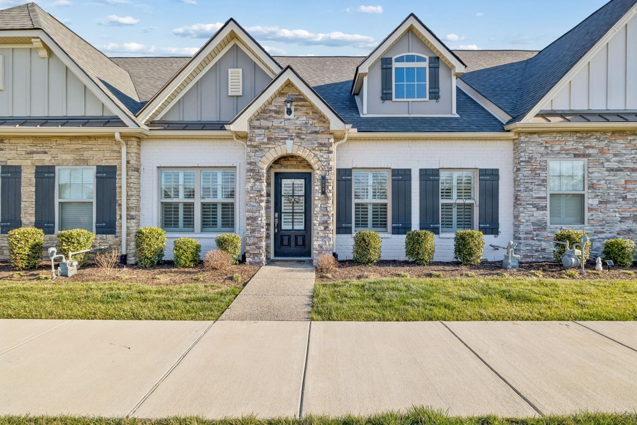 352 Buckner Cir Mount Juliet, TN 37122