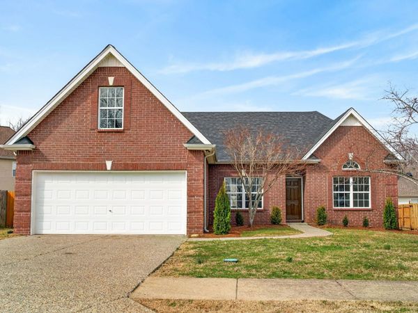 403 Foster Dr, White House, TN 37188