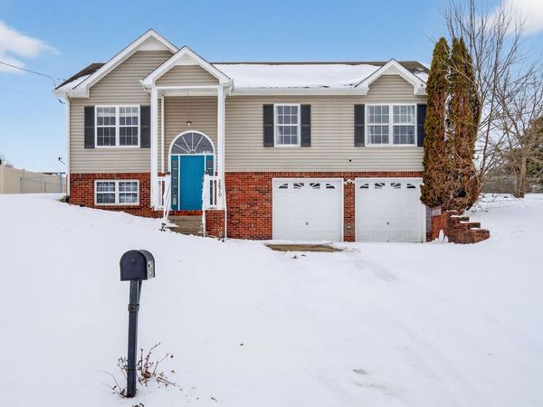 2670 Blue Willow Ct, Clarksville, TN 37042