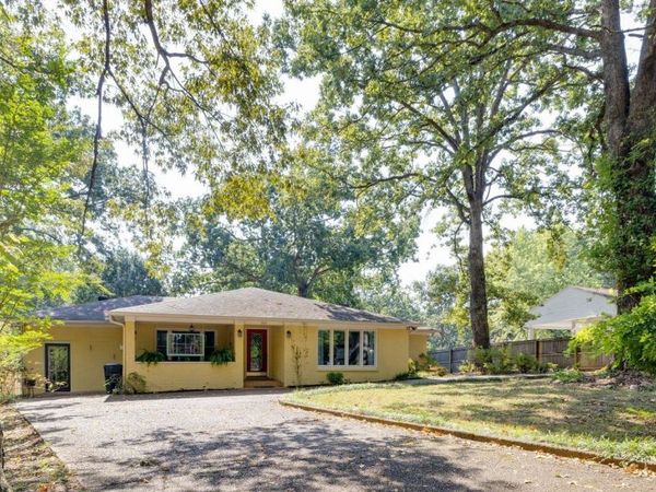 101 W Hills Terrace, Dickson, TN 37055