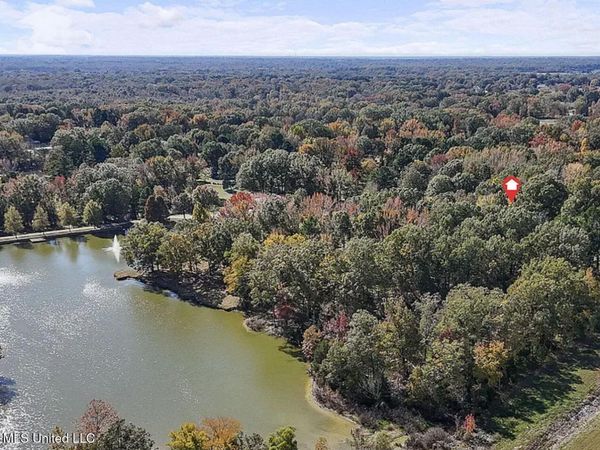 Douglas Rd , Hernando, MS 38632