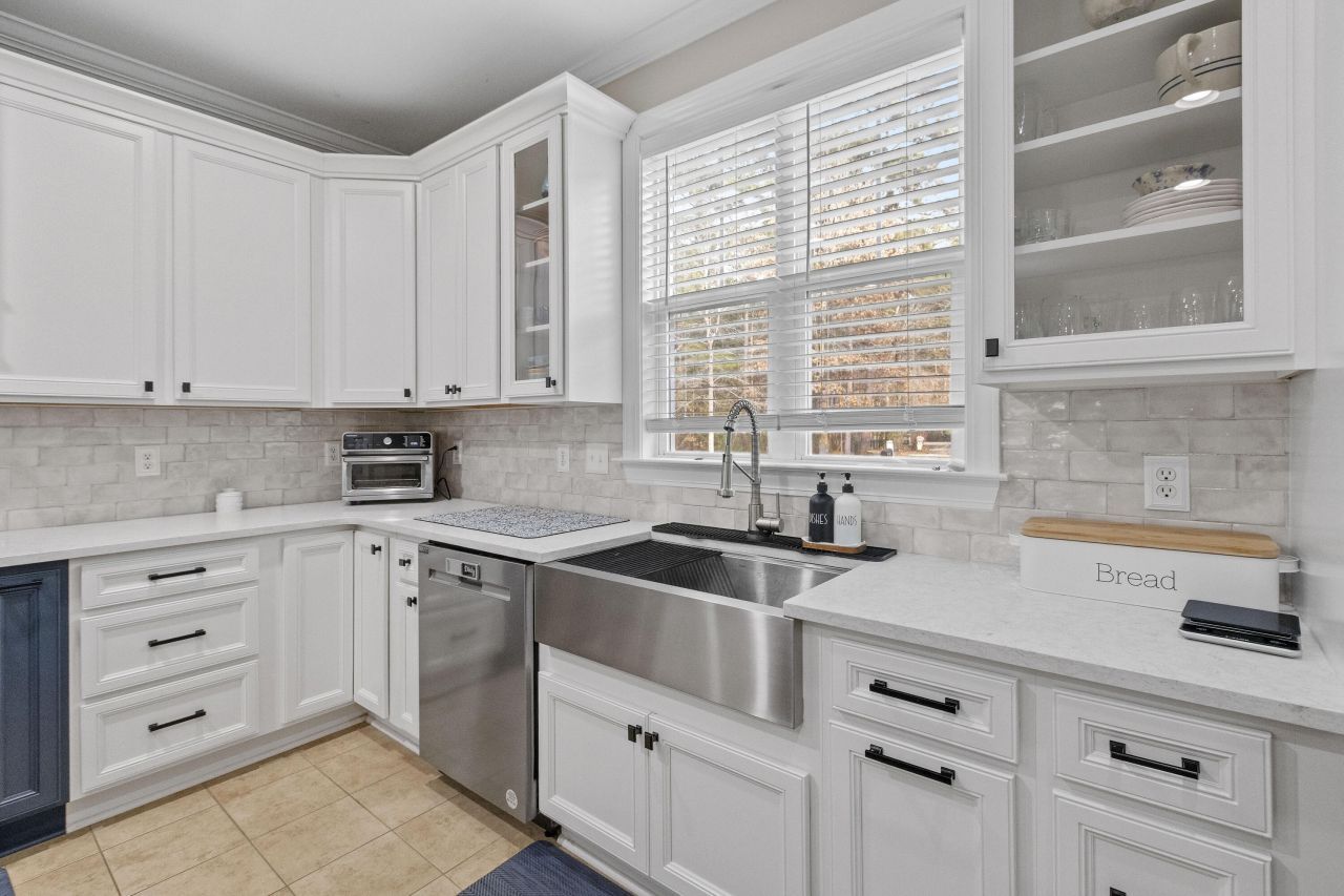 195 Bateaux Drive Photo 8