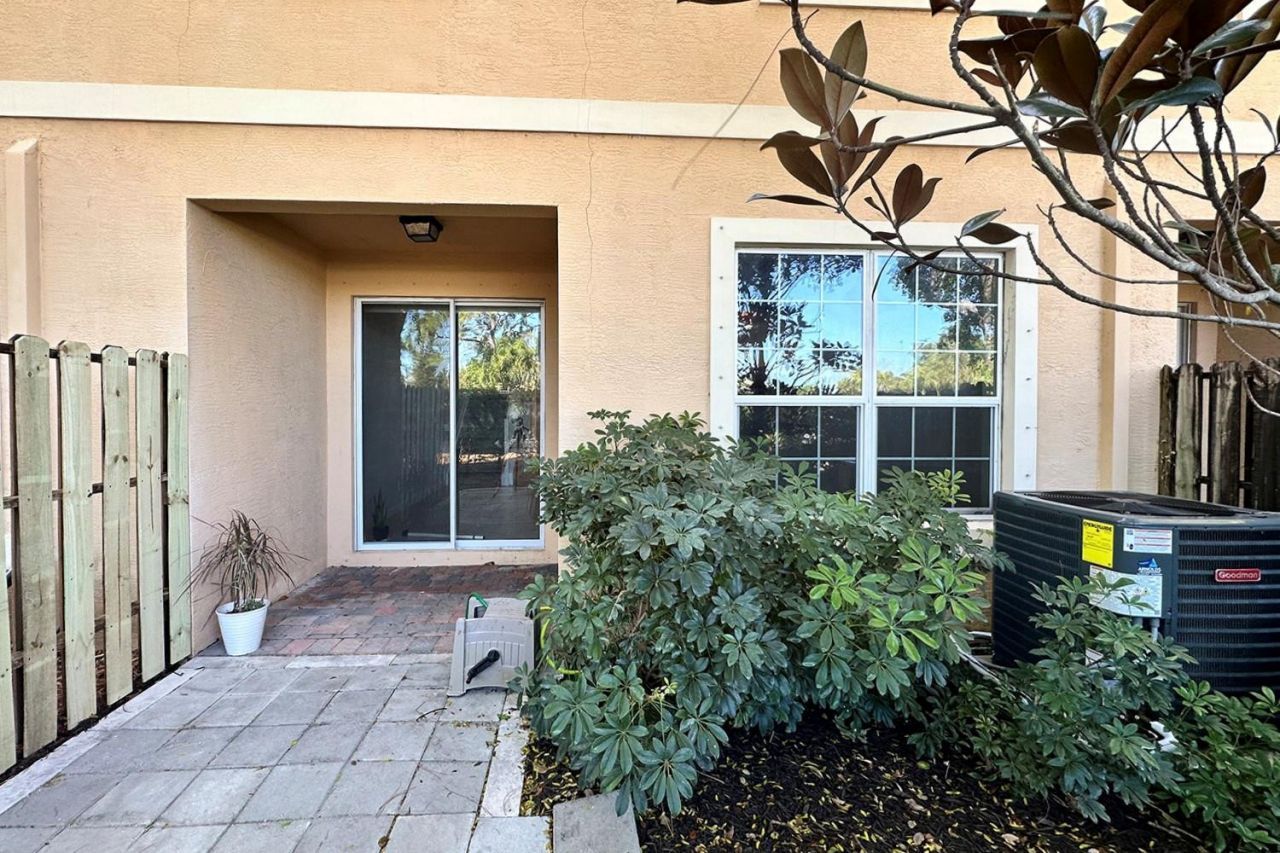 5045 Ellery Terrace, West Palm Beach, FL 33417 Photo