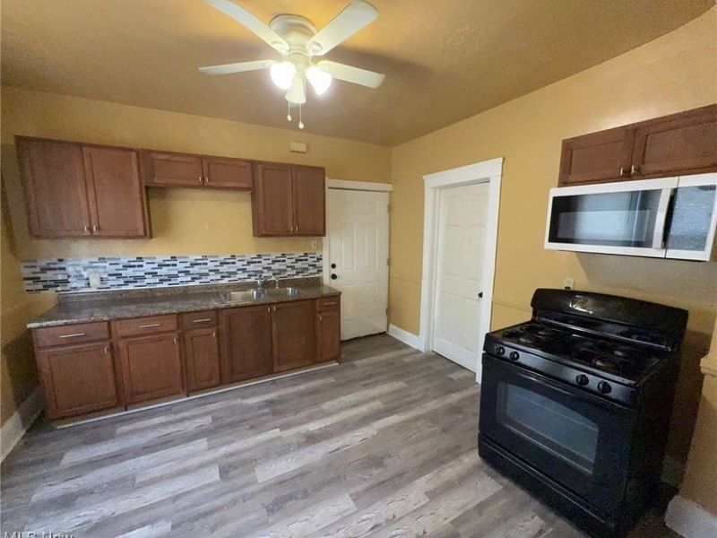 2904 E 117th Street, Cleveland, OH 44120 Photo 5