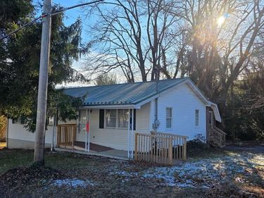 8520 HUDSON, THREE SPRINGS, PA 17264