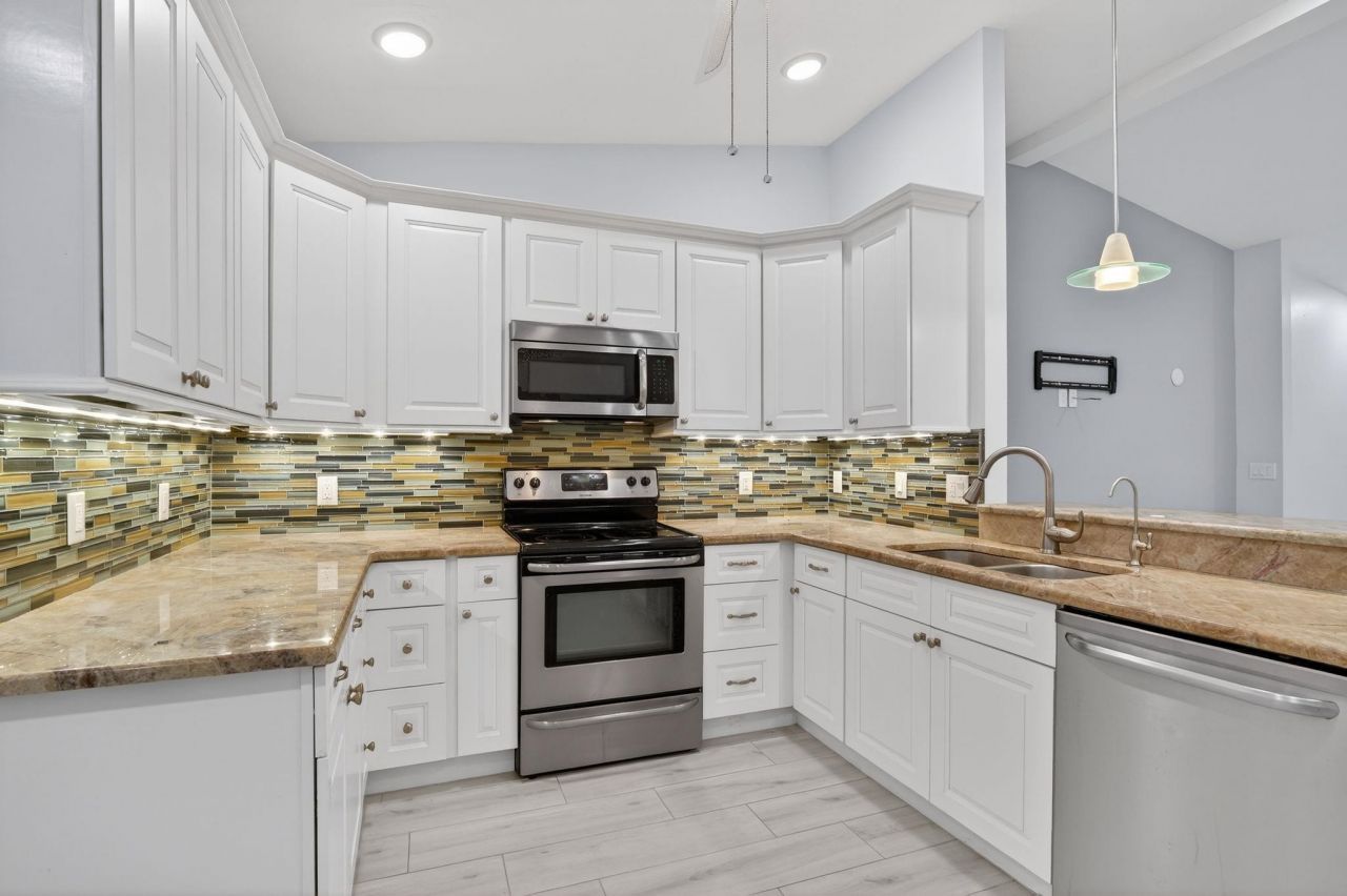 5365 Governors Dr, Fort Myers, FL 33907 Photo