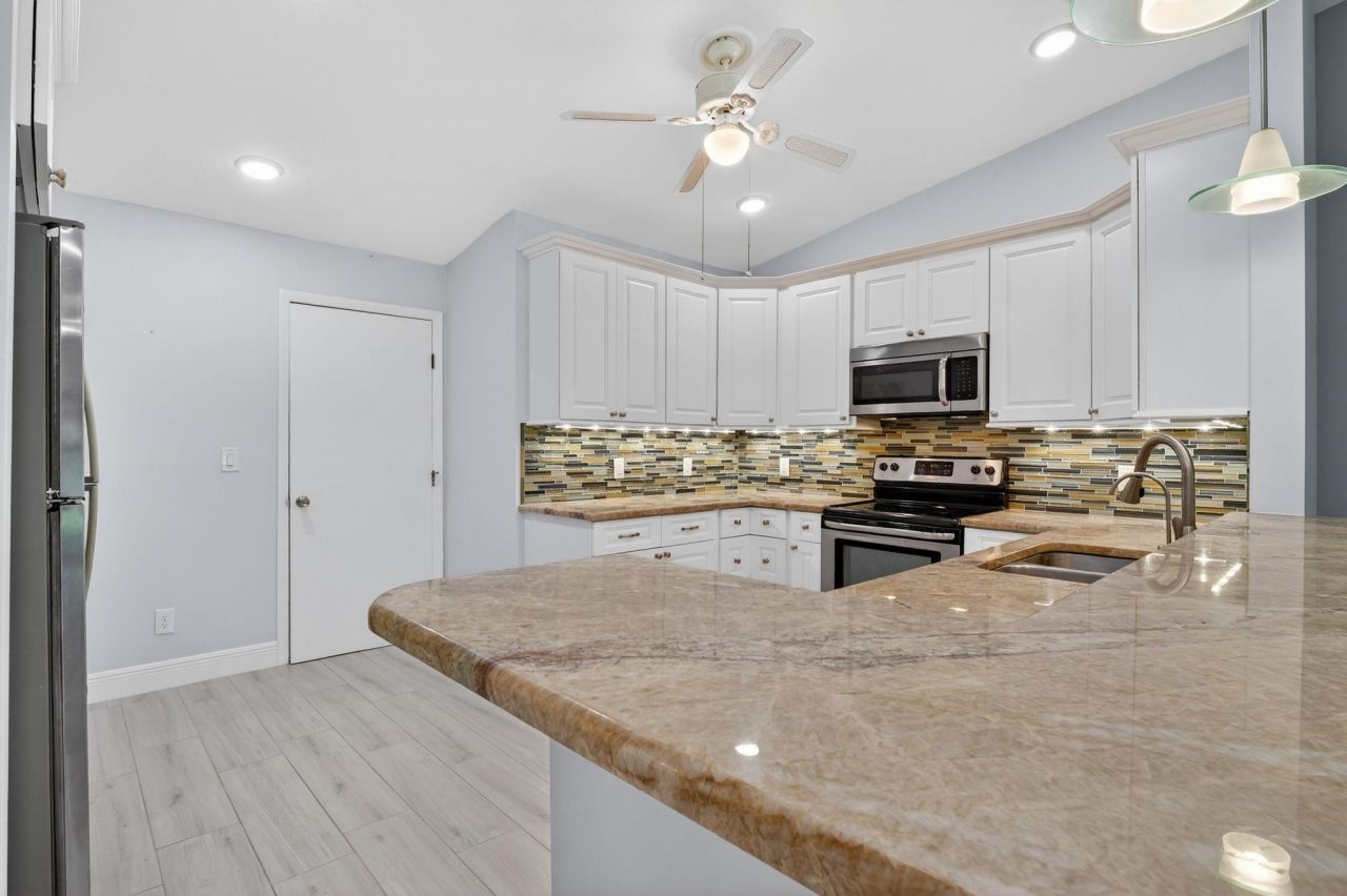 5365 Governors Dr, Fort Myers, FL 33907 Photo