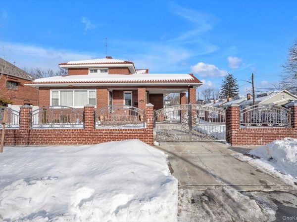 109-39 194th Street, Saint Albans, NY 11412