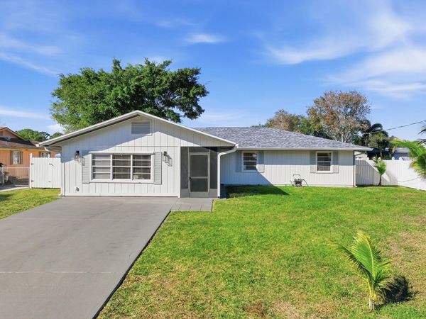 5501 Palm Drive, Fort Pierce, FL 34982