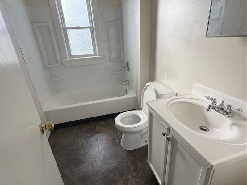 3684 E 106th Street, Cleveland, OH 44105 Photo 14