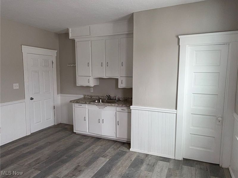 6905 Worley Avenue, Cleveland, OH 44105 Photo 7