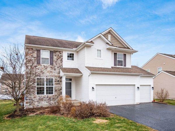 687 Stallion Way, Marysville, OH 43040