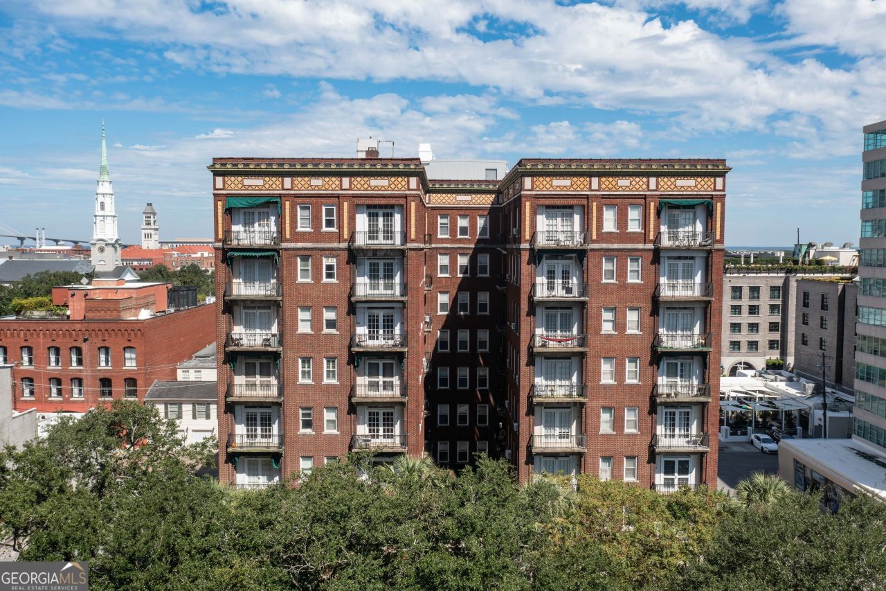 24 E Liberty Street, Unit APT 53, Savannah, GA 31401 Main Photo