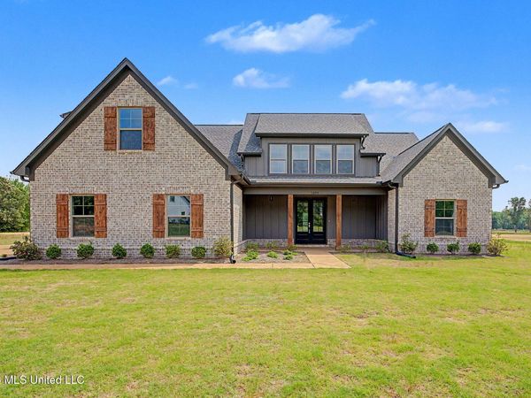 1593 Tributary Drive, Hernando, MS 38632