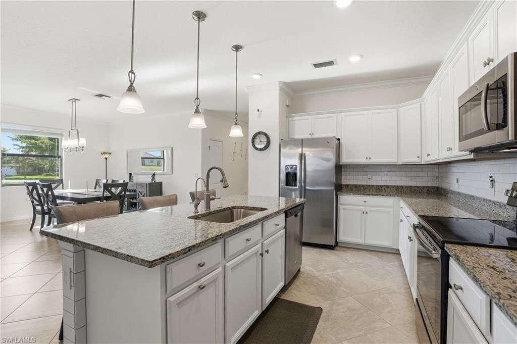 11591 Shady Blossom Dr, Fort Myers, FL 33913 Photo