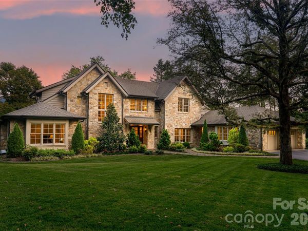 402 Vanderbilt Road, Asheville, NC 28803