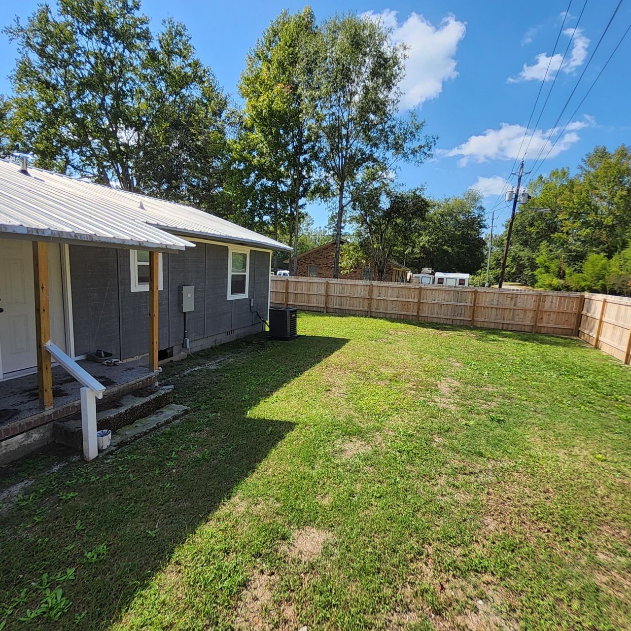 315 E Clark Street Photo 9