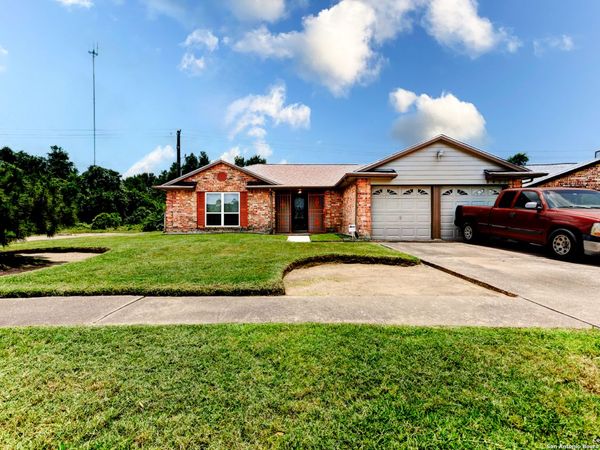 8403 S Meadow Bird Circle, Missouri City, TX 77489
