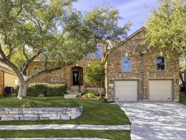 16107 La Madera Rio, Helotes, TX 78023