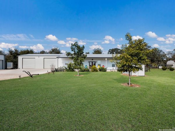 262 GANDER SLOUGH RD, Kingsbury, TX 78638