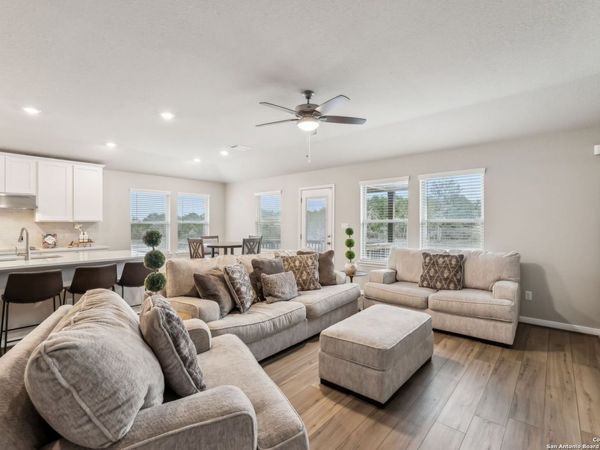 320 Shelton Pass, Cibolo, TX 78108