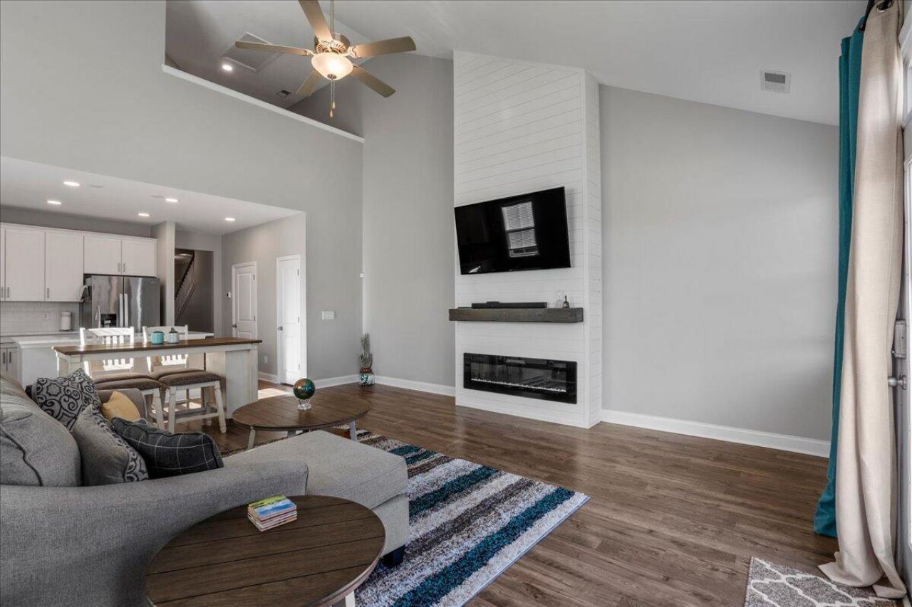 612 Ravensridge Lane Photo 19