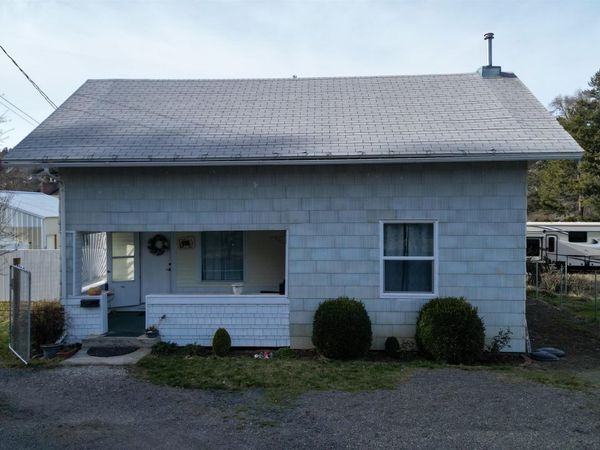 311 E Cooper St, Colfax, WA 99111