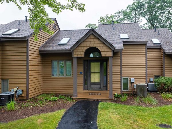 2 Creekwood Lane, Galena, IL 61036