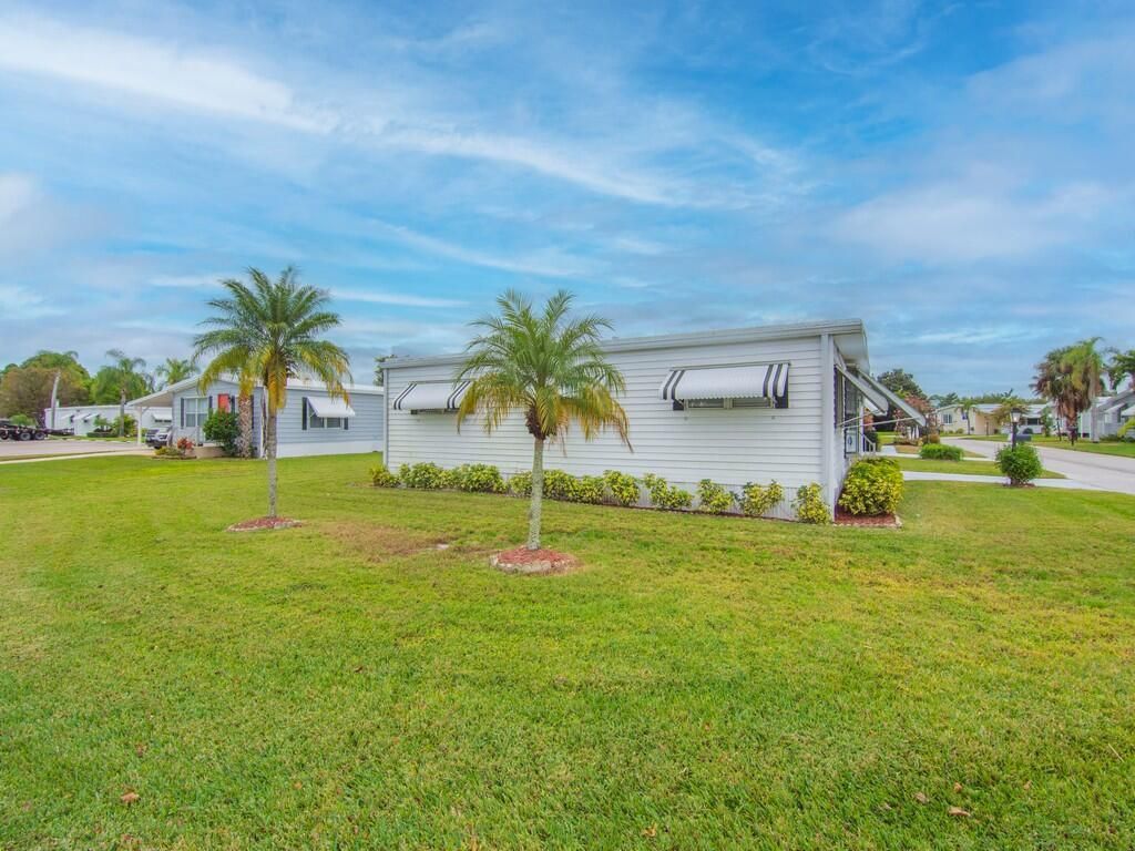 258 NE Cameo Way, Jensen Beach, FL 34957 Photo