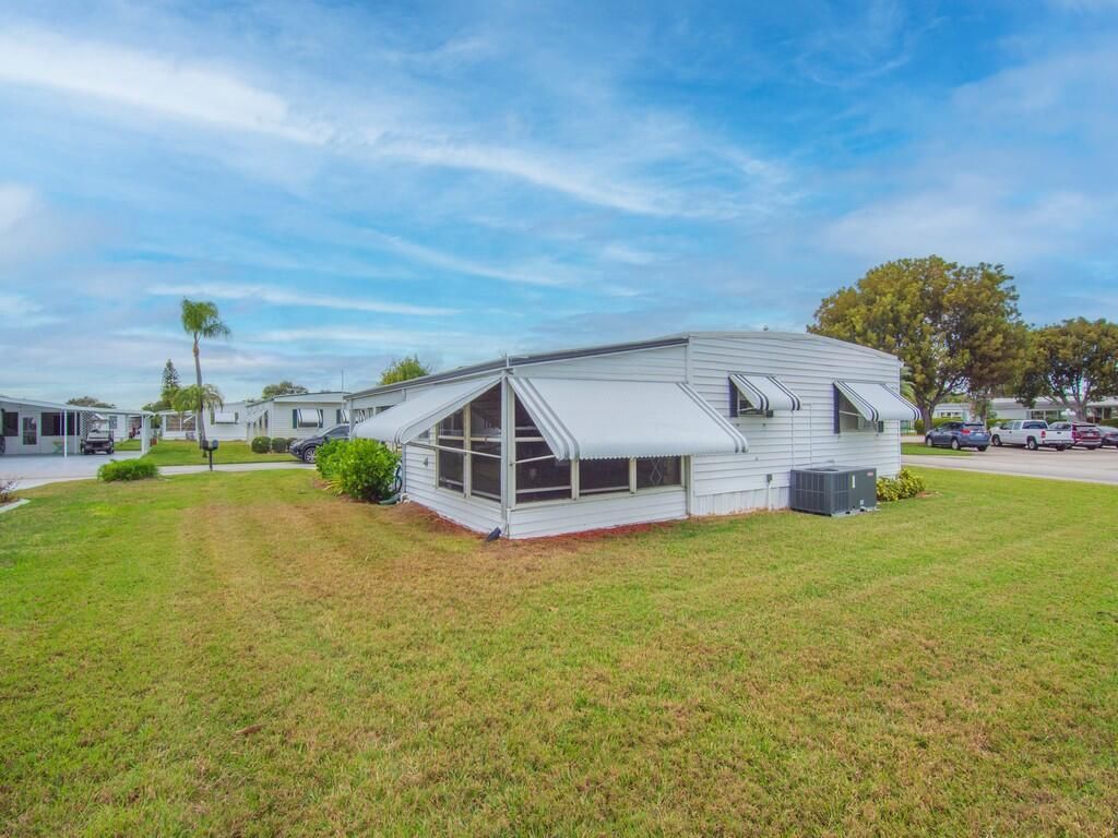258 NE Cameo Way, Jensen Beach, FL 34957 Photo