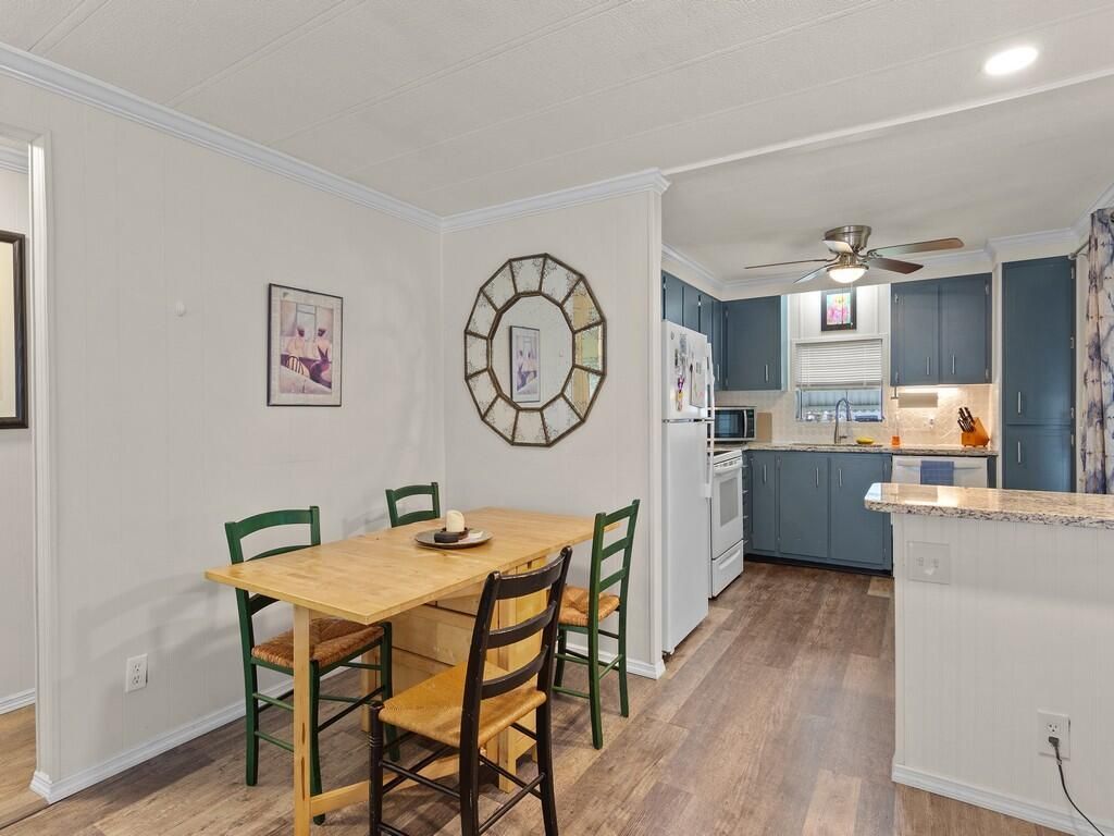 258 NE Cameo Way, Jensen Beach, FL 34957 Photo