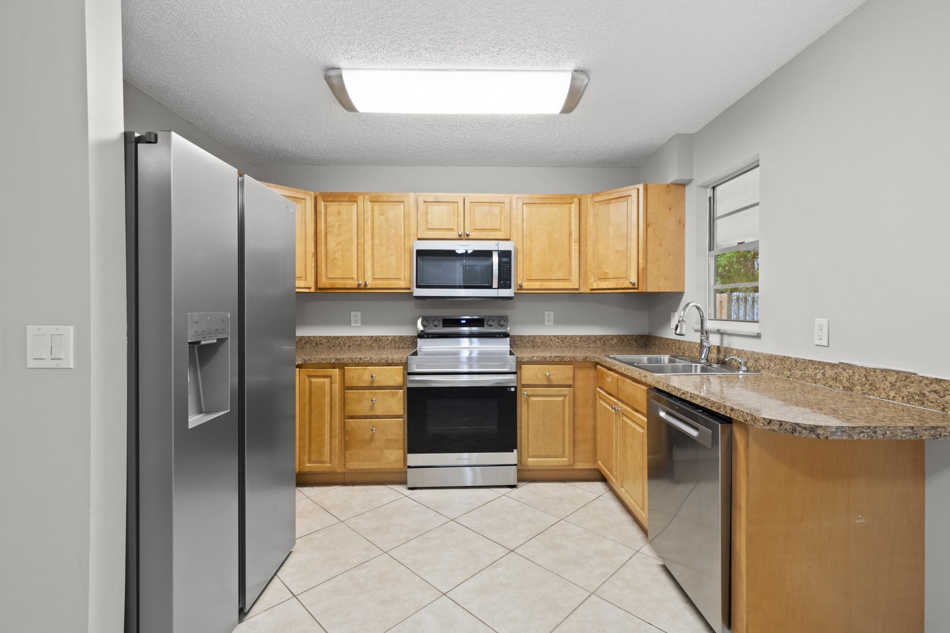 762 NE Lanfair Street, Port Saint Lucie, FL 34983 Photo