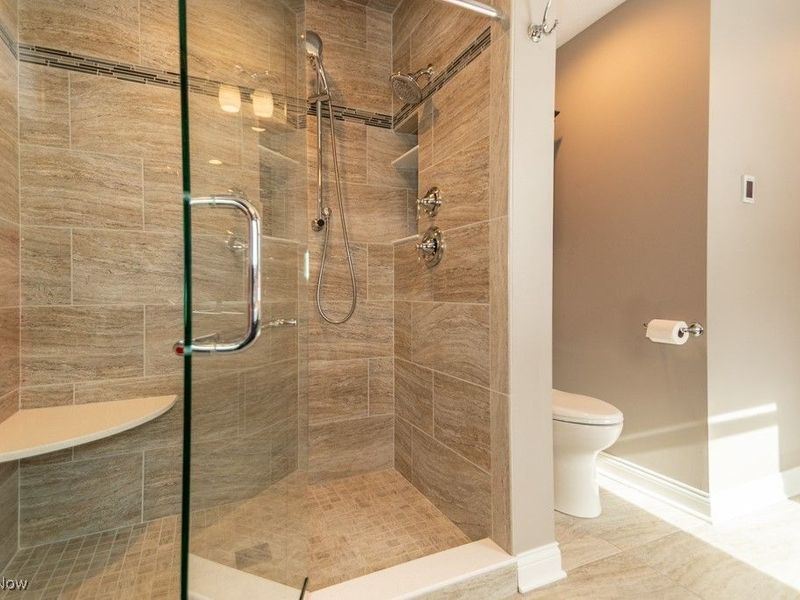 2250 Pine Ridge Drive, Wickliffe, OH 44092 Photo 19