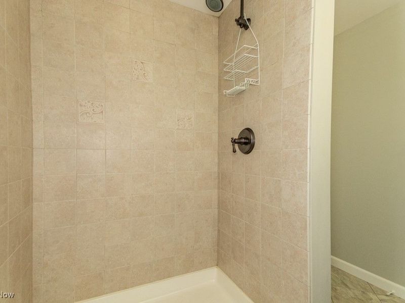 2250 Pine Ridge Drive, Wickliffe, OH 44092 Photo 25