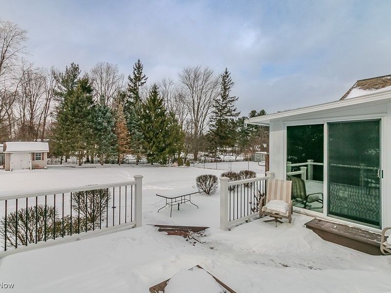 2250 Pine Ridge Drive, Wickliffe, OH 44092 Photo 3