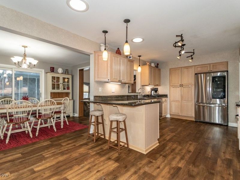 2250 Pine Ridge Drive, Wickliffe, OH 44092 Photo 9