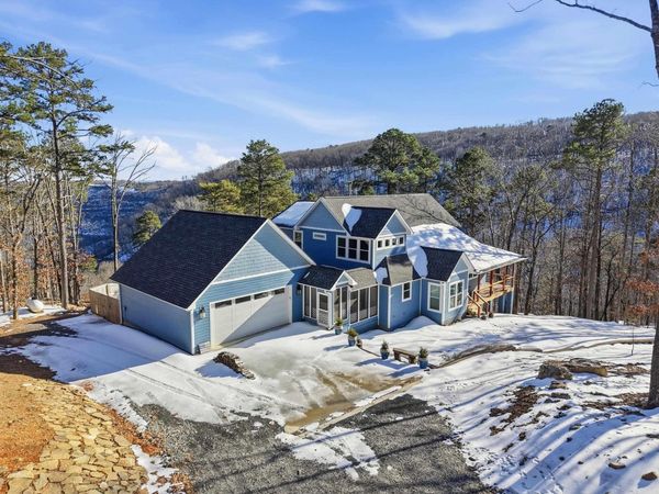 550 Leech Dr., Shirley, AR 72153