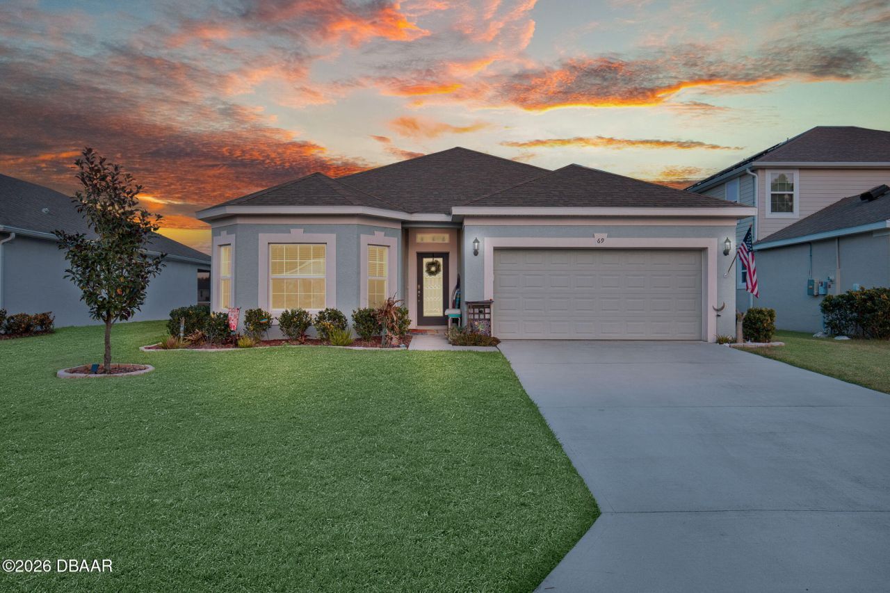 69 Oakleaf Way, Palm Coast, FL 32137 Main Photo