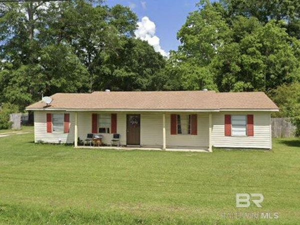 909 Daphne Road, Bay Minette, AL 36507