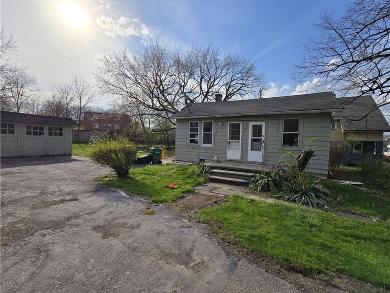 14510 Granger Road, Maple Heights, OH 44137 Photo 3