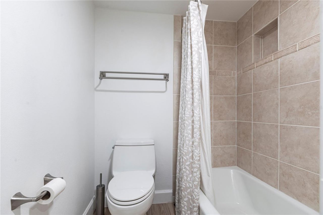 6026 E Peppertree Way, Unit 221A, Sarasota, FL 34242 Photo