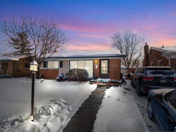 22137 Haskell Street, Taylor, MI 48180