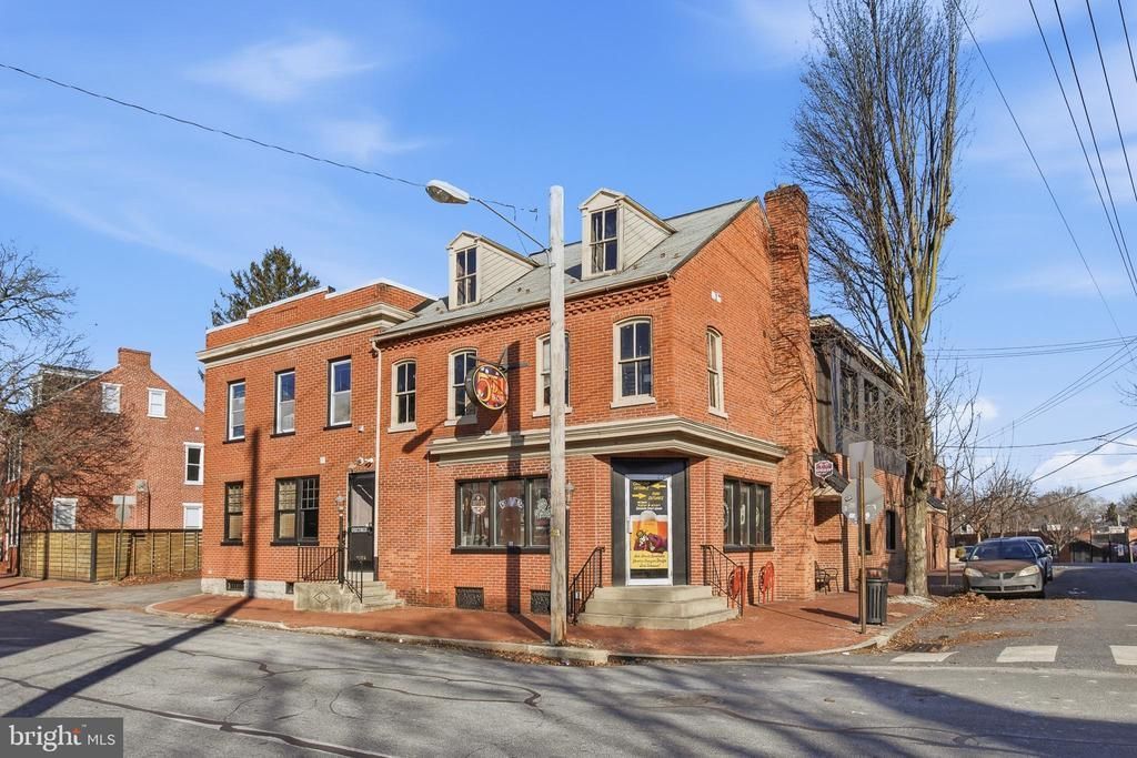 551 W KING STREET, LANCASTER, PA 17603
