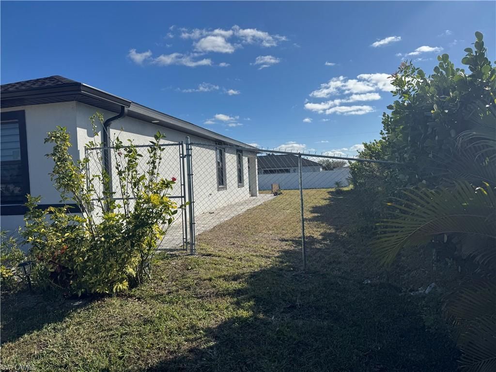 1004 Diplomat Pkwy W, Cape Coral, FL 33993 Photo