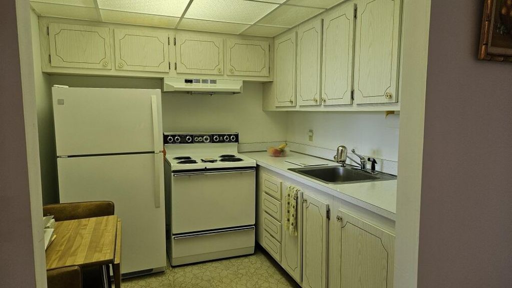 300 Village Green Circle S, Unit 209, Palm Springs, FL 33461 Photo