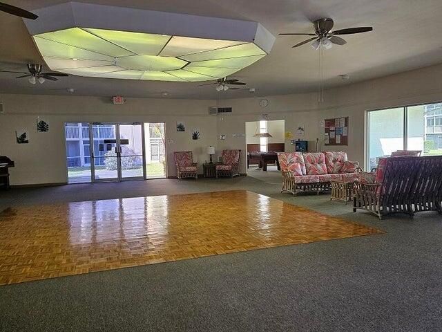 300 Village Green Circle S, Unit 209, Palm Springs, FL 33461 Photo