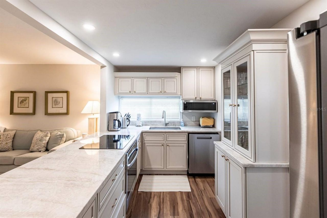 6023 W Peppertree Way, Unit 235, Sarasota, FL 34242 Photo