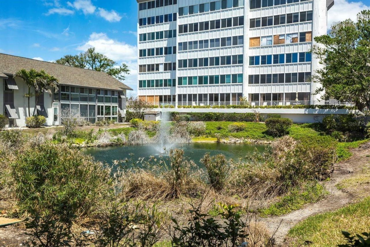 6023 W Peppertree Way, Unit 235, Sarasota, FL 34242 Photo