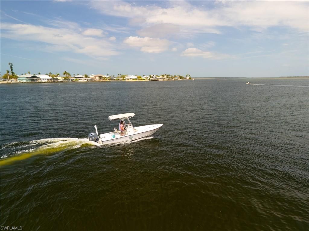 5500 Stringfellow Rd, Saint James City, FL 33956 Photo