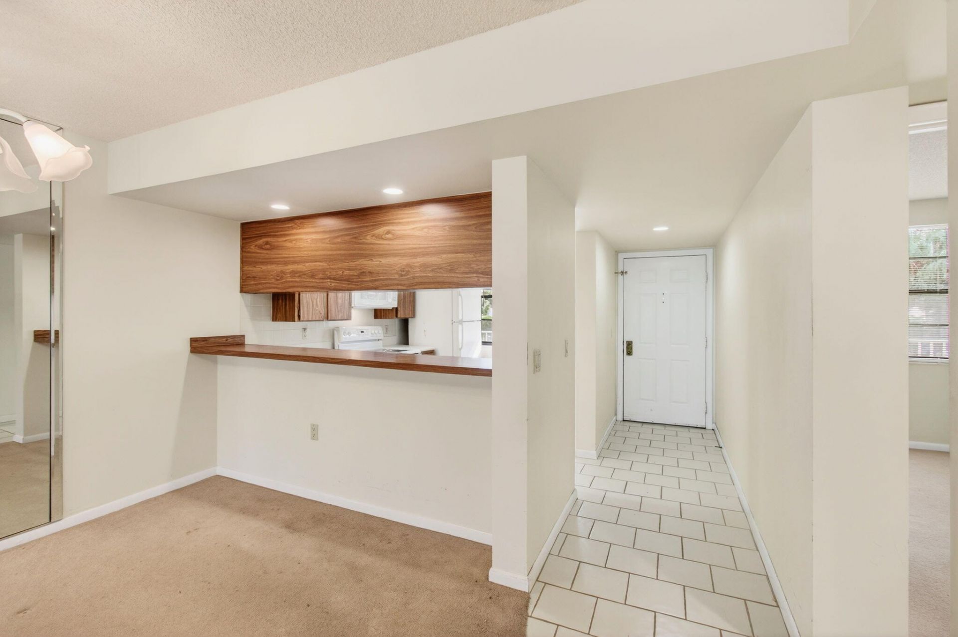 6049 Balboa Circle, Unit 205, Boca Raton, FL 33433 Photo